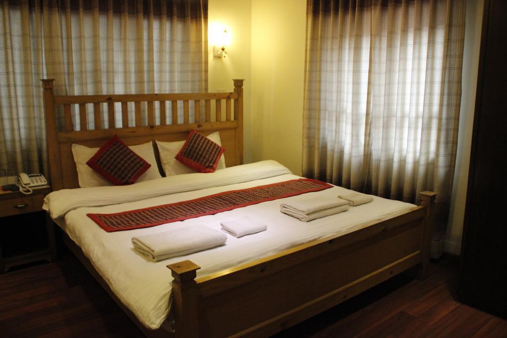Hotel Peace N Park Káthmándú Pokoj fotografie
